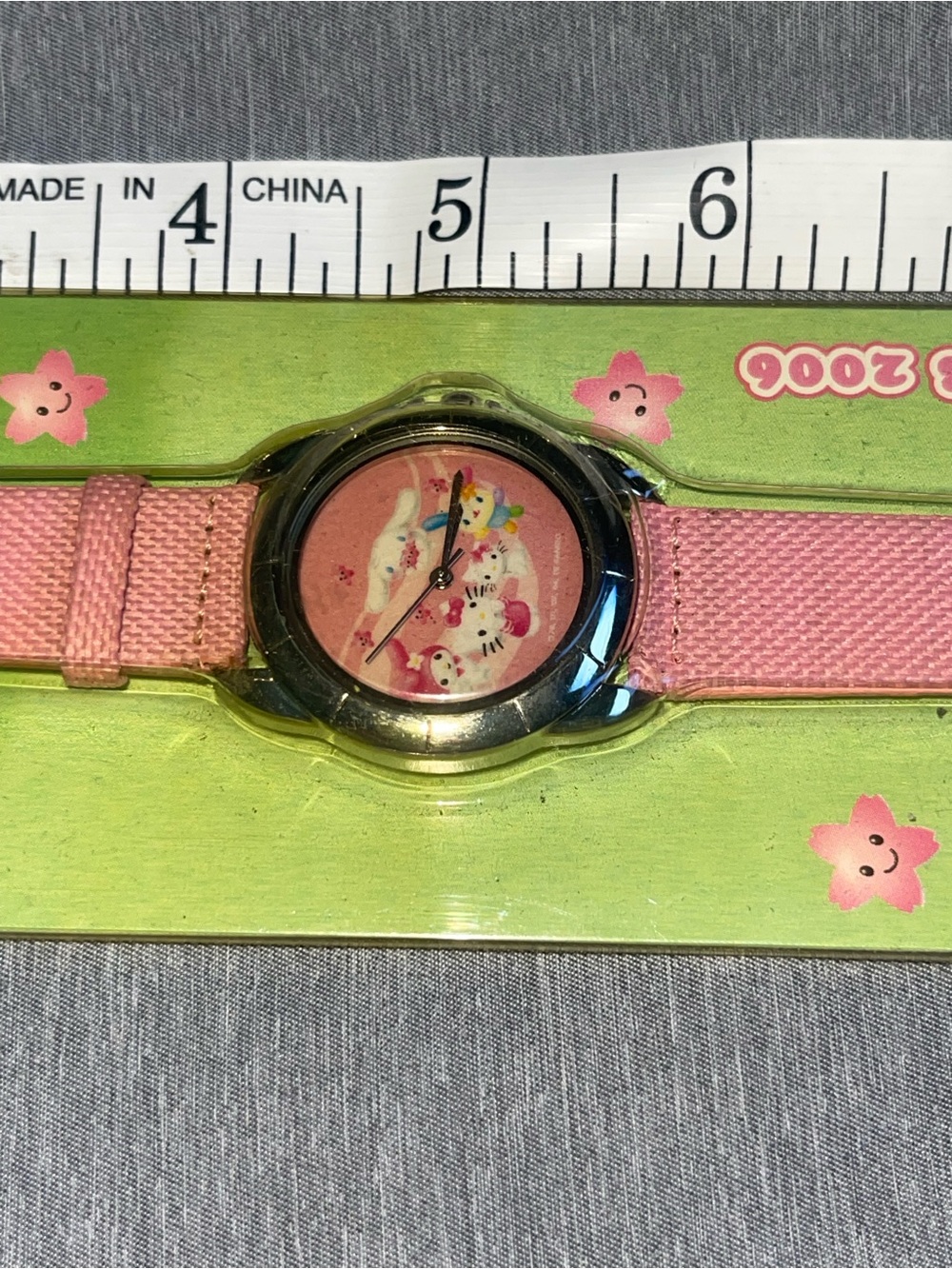 NOS Vintage 2006 Sanrio Fans Club promotional wristwatch Hello Kitty Analog Pink - Picture 2 of 9